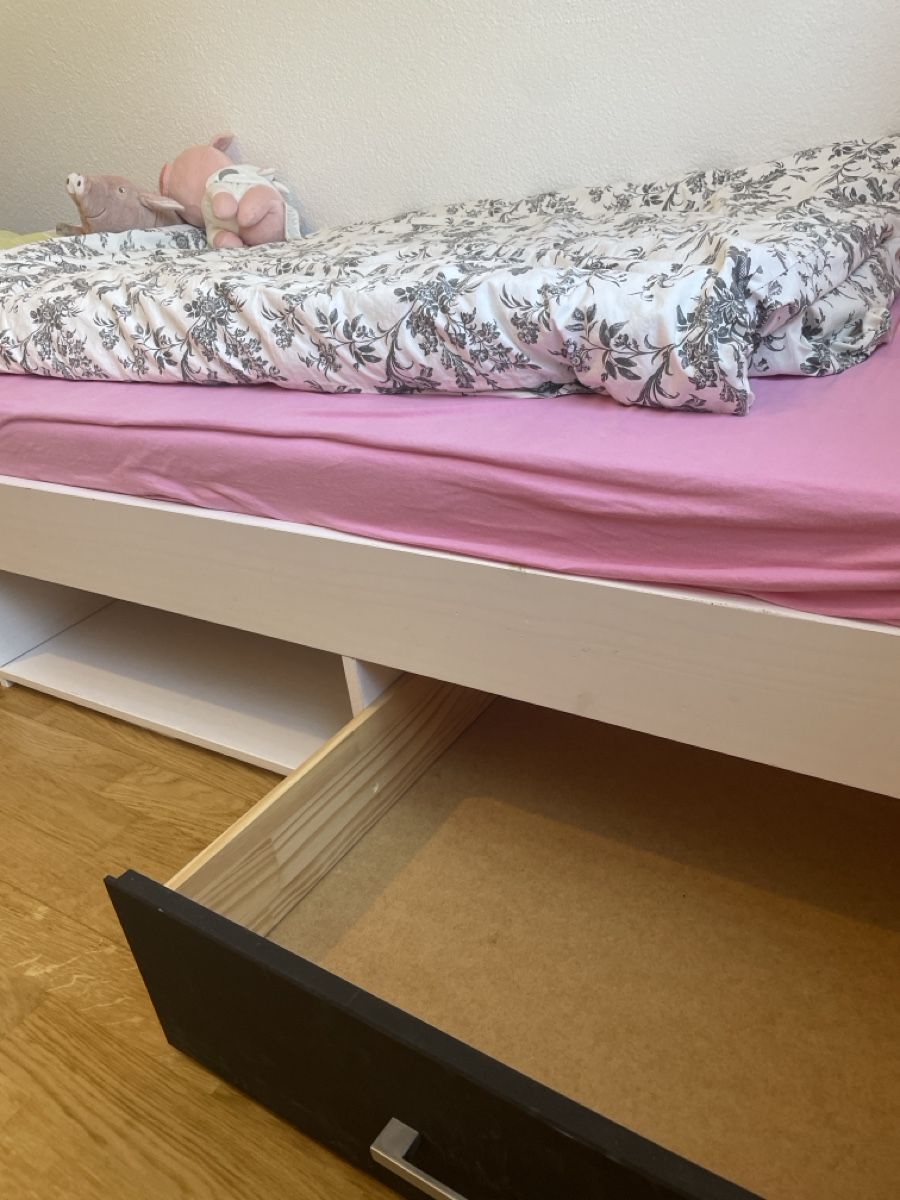 Betten: Bett – Gebraucht aus Rüfenacht BE von Edinas_shop 3