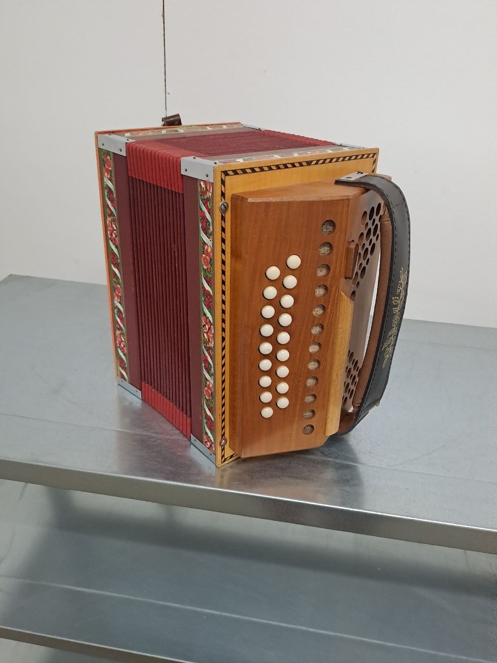 Instruments de musique: Haüsler orgeli ton A – D'occasion à Villeneuve par BibiVintage 3