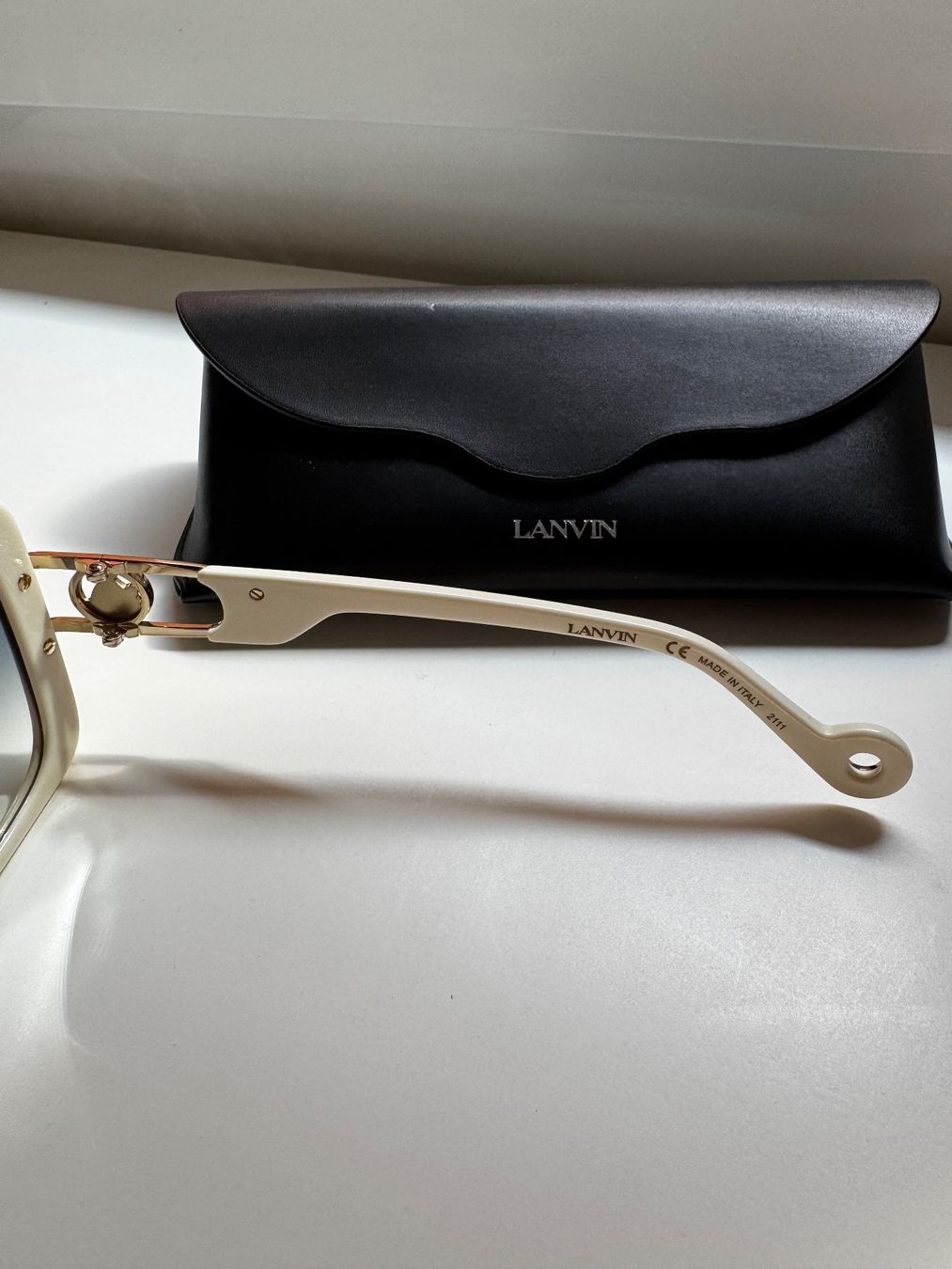 Lanvin Lunettes & Verres: Lunettes de soleil LANVIN – Neuf (Voir description) à Echichens par unideks 1