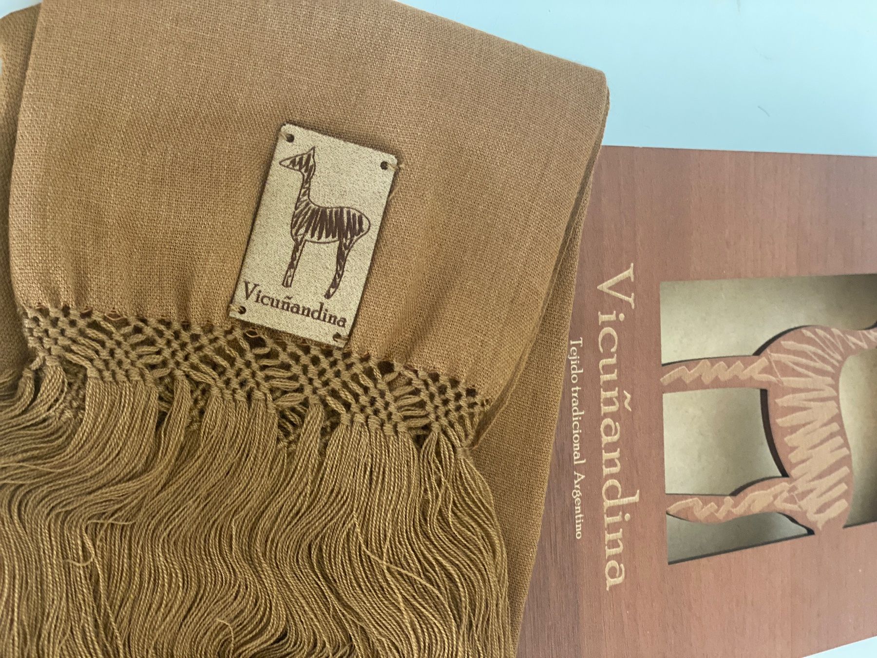 Foulard & Sciarpe: Halstuch Alpaka – Nuovo e nell'imballaggio originale da Basel venduto da Naimid_telares