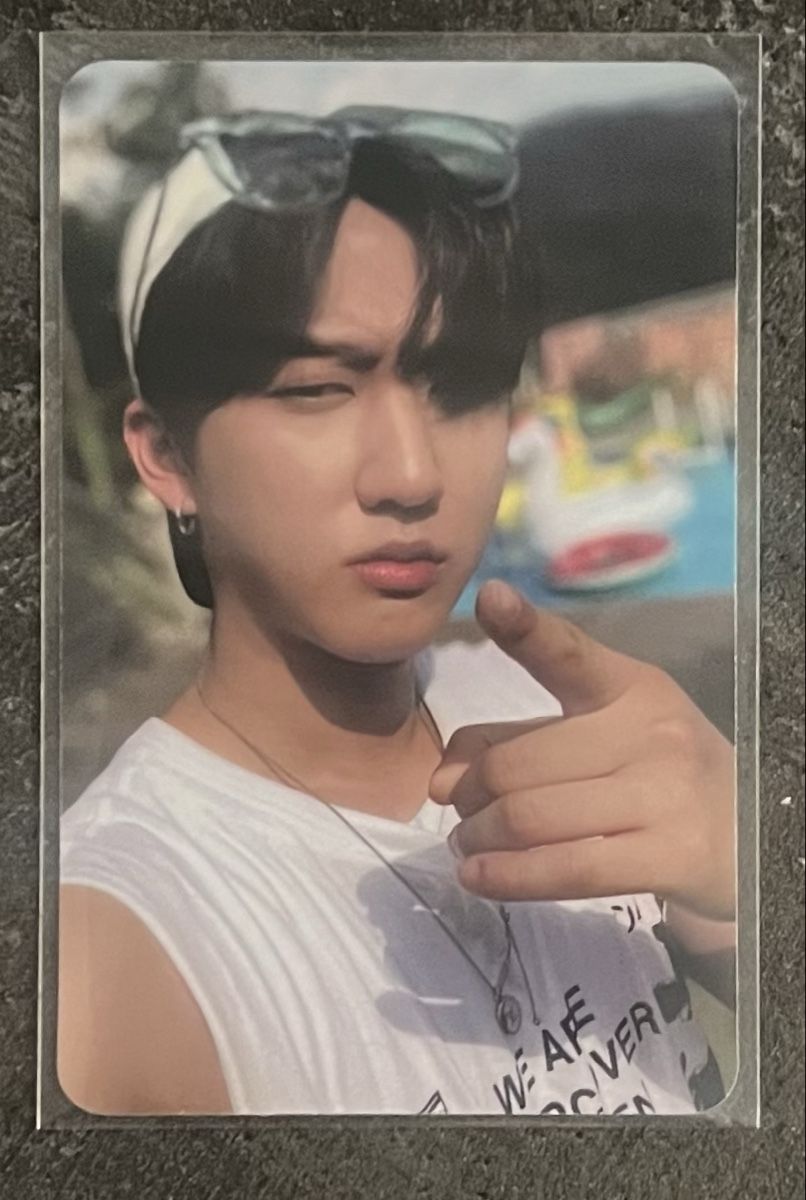 Carte collezionabili: STRAYKIDS Noeasy Changbin Double sided PC – Nuovo (secondo la descrizione) da Wohlen AG venduto da sannie.berry
