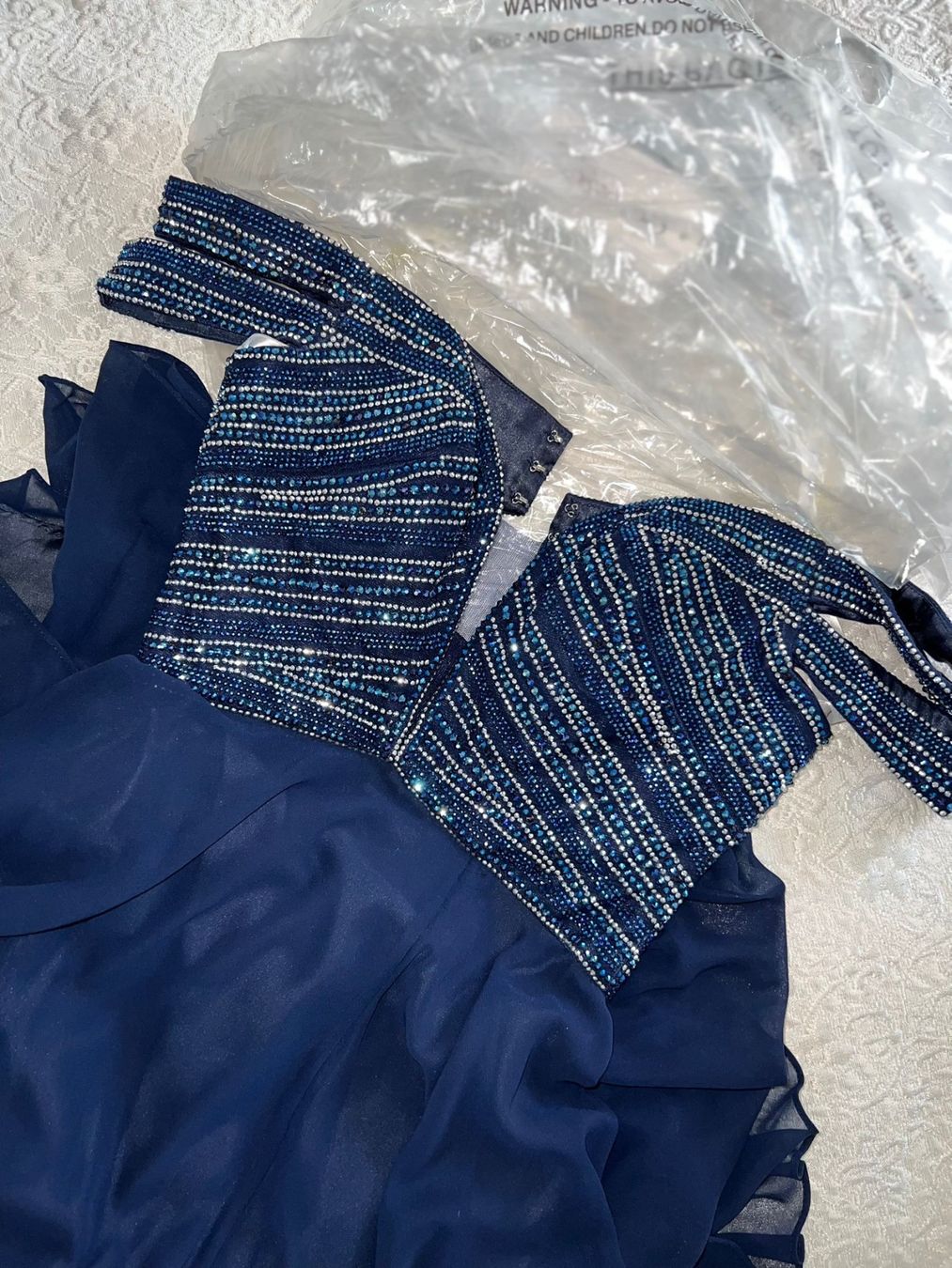 Vestiti: Fliessendes Glitzerkleid – Nuovo e nell'imballaggio originale da Perlen venduto da H.Spa 4