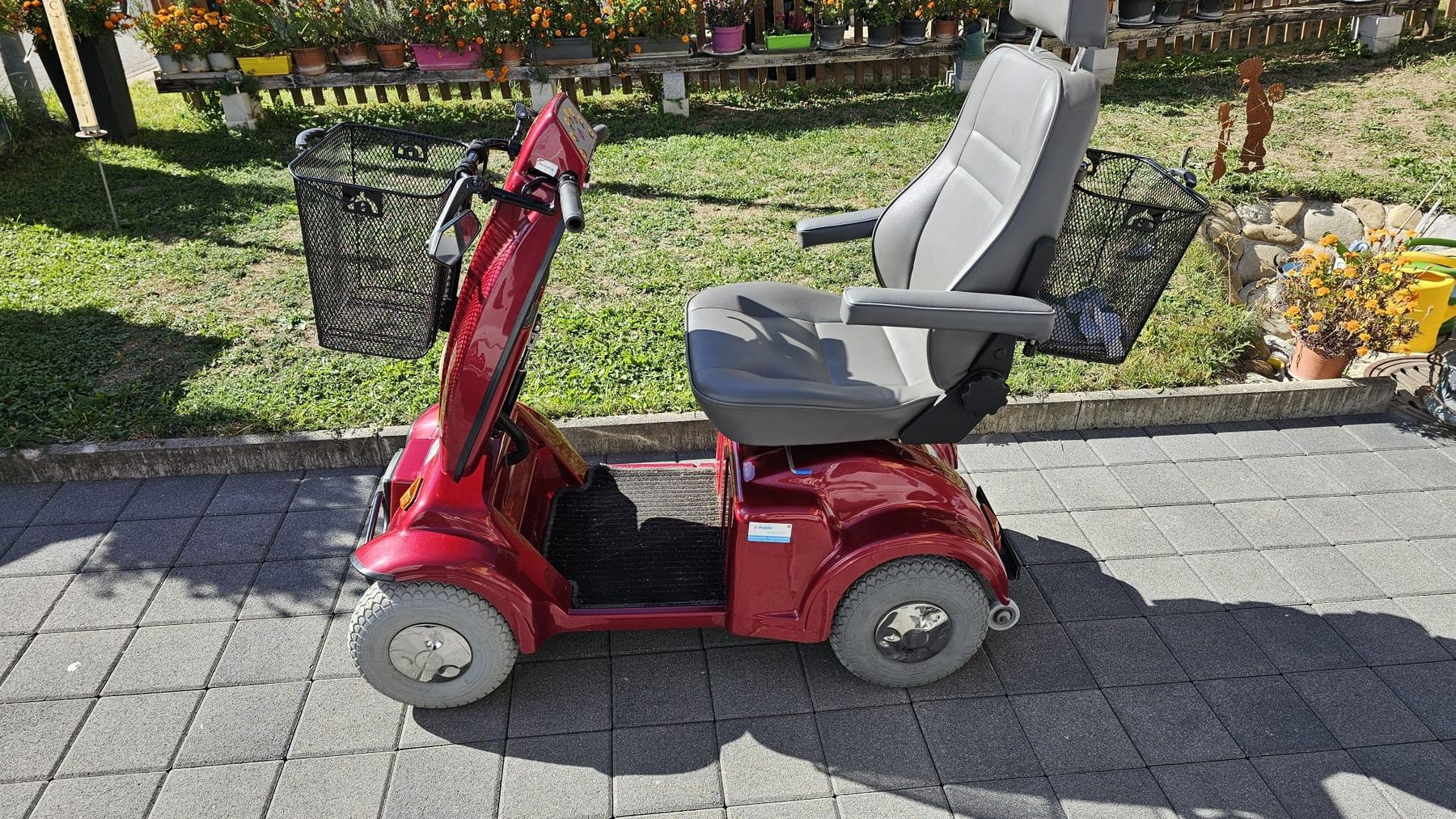 Elektromobile: Seniorenmobil – Gebraucht aus Neuenegg von Ferrari61 3