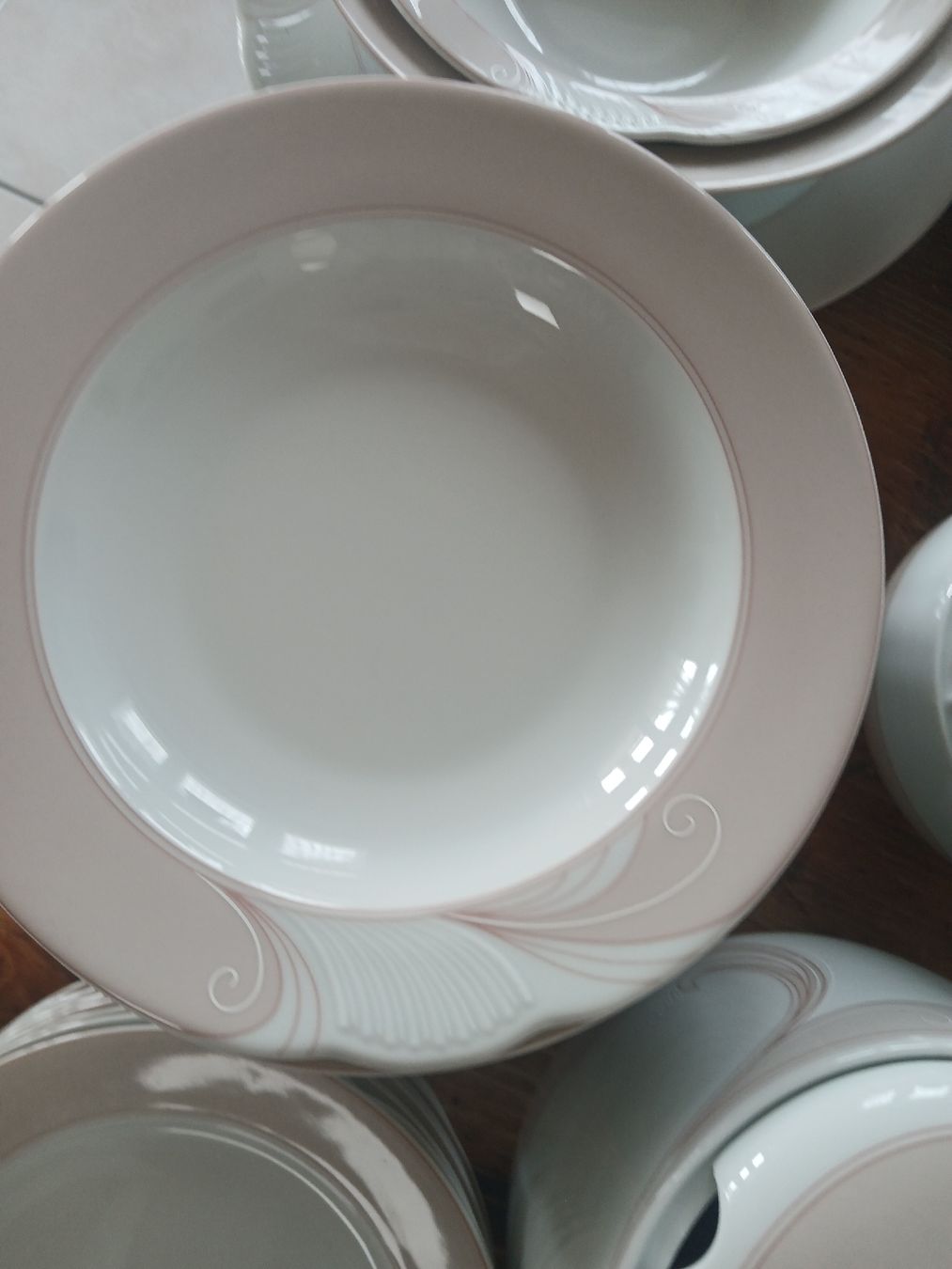 Geschirrsets: Beau Service de table  Schirnding – Gebraucht aus Corcelles-Payerne von evalyne 6