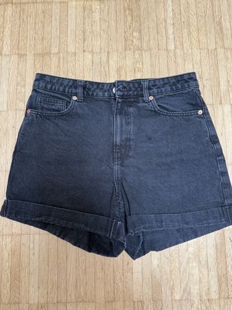 Damen Jeansshorts schwarz MNG Grösse 42 guter Zustand