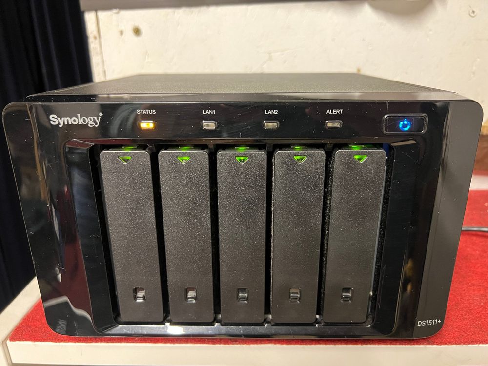 Synology DiskStation DS1511+ NAS 16 TB Kaufen auf Ricardo