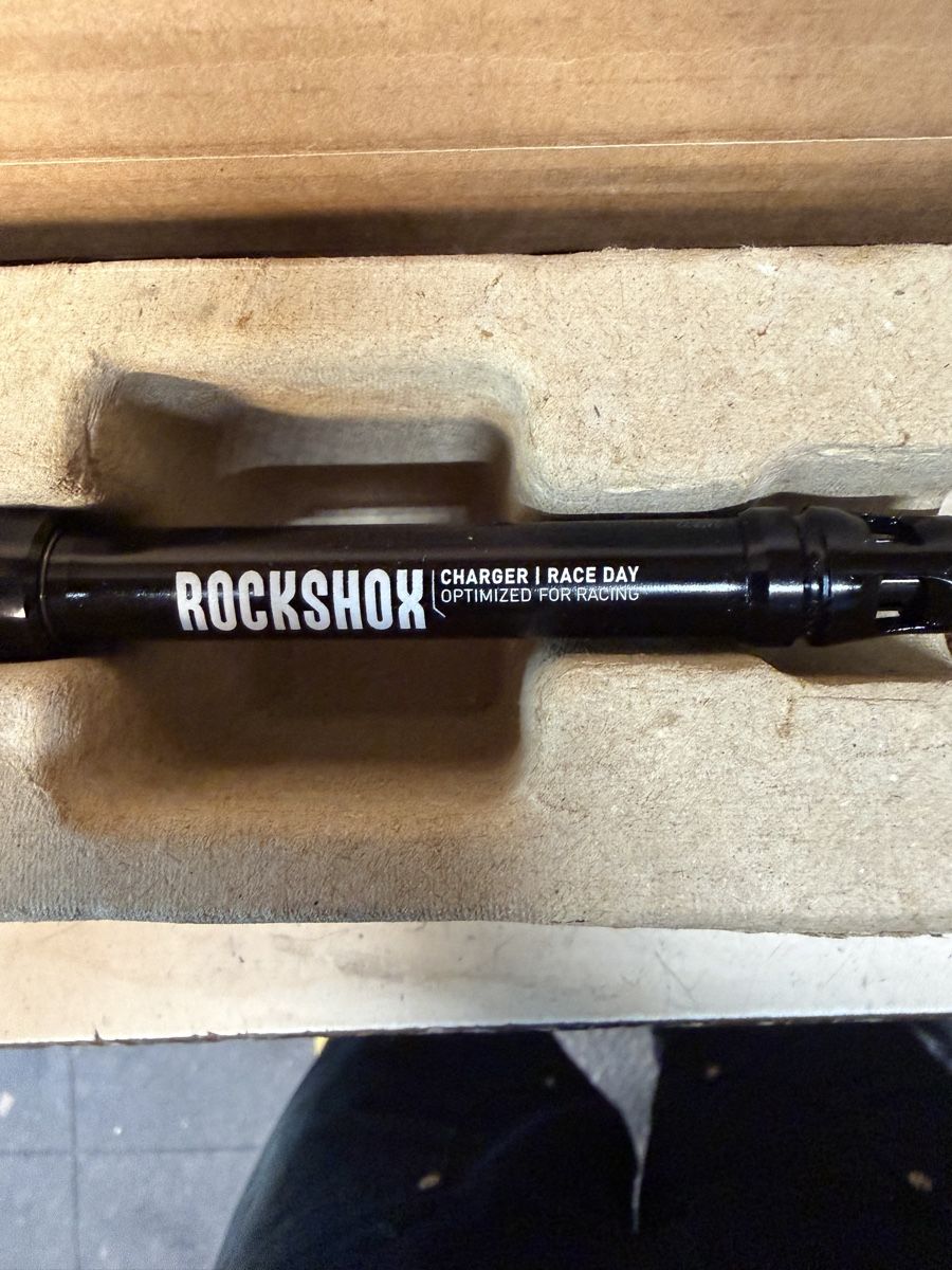Rockshox Pièces détachées: Rockshox Kartusche Raceday 2p SID SL – Neuf (Voir description) à Lauterbrunnen par Imboden-Bike 1