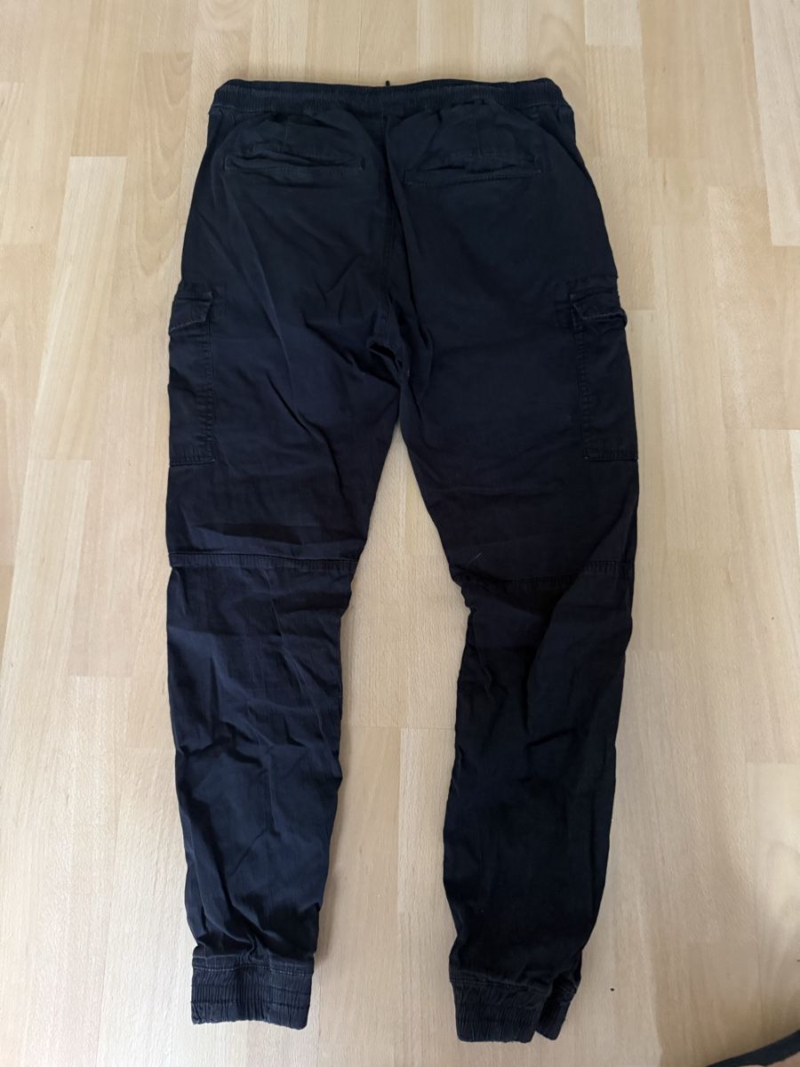 Pantalons: Herren Hosen – D'occasion à Muhen par marc1995 1