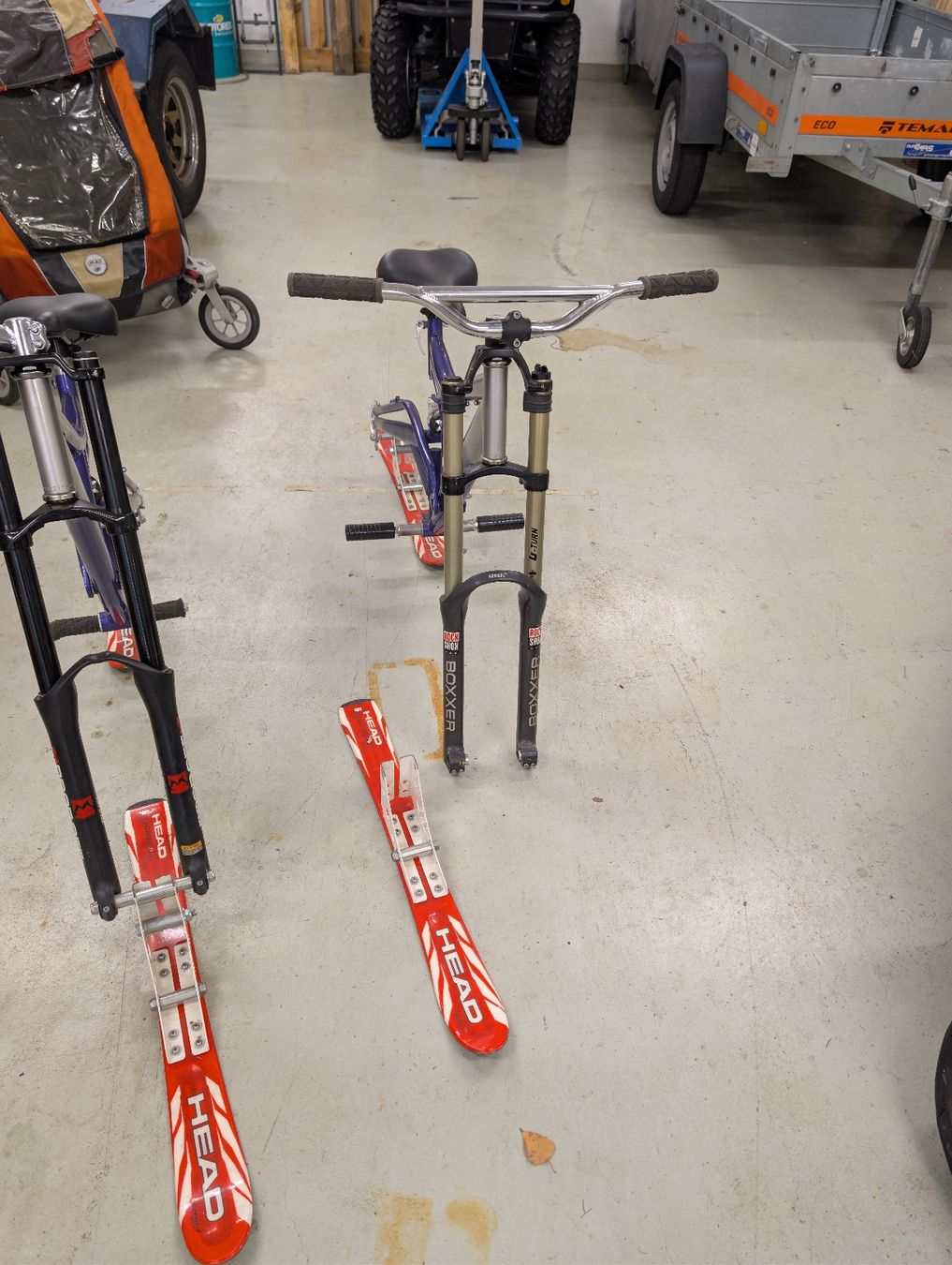 Slitta: Skibike Fully Eigenbau mit Head Ski – Difettoso da Brunnen venduto da Tribolonotus 1