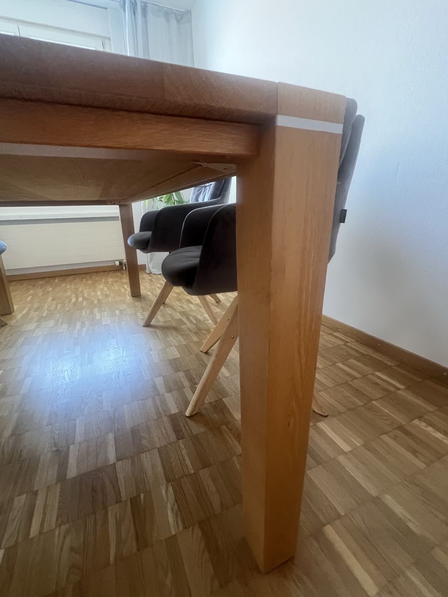 Tables: Massiver Esstisch 200 x94 – D'occasion à Zürich par rei_5cqf 1