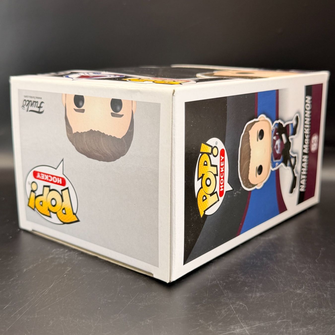 Funko Statuette: Funko Pop! NHL Nathan MacKinnon 53 – Usato da Düdingen venduto da Nerdworld 2