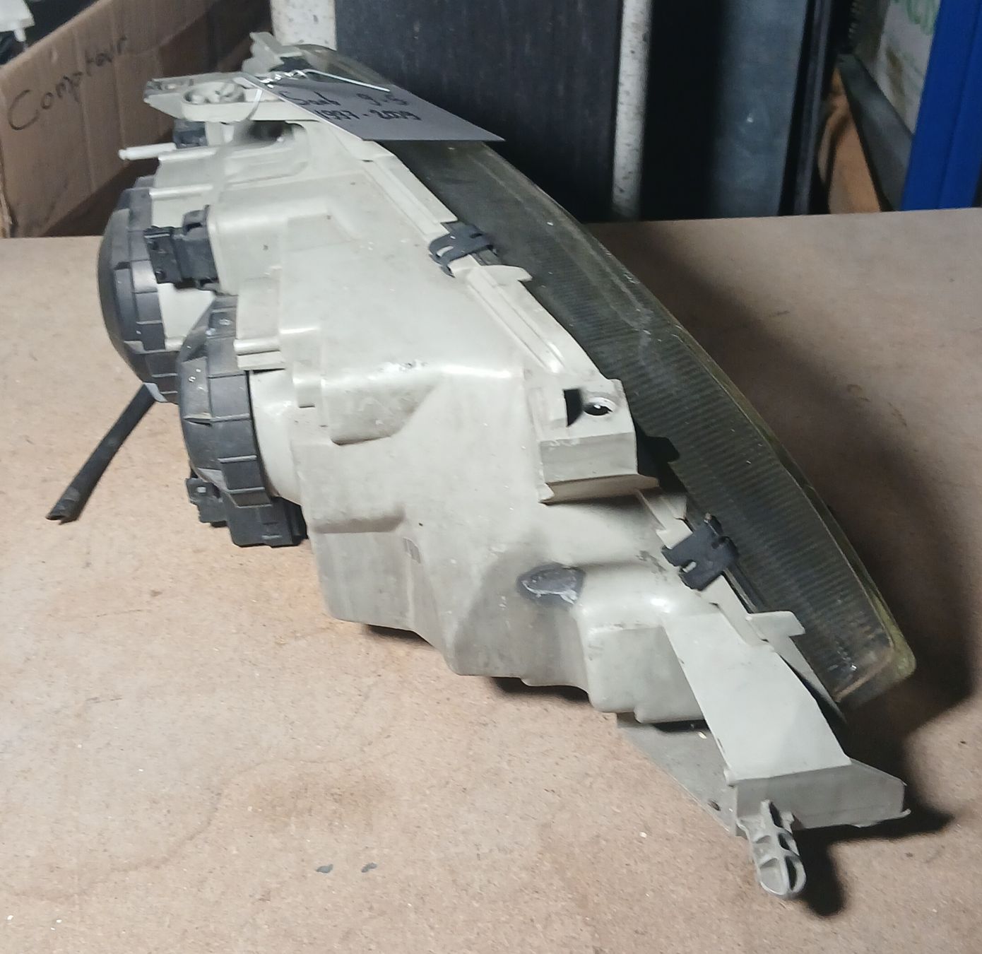 Saab Scheinwerfer: Phare gauche Saab 9-5 phase 1 – Gebraucht aus la heutte von Auto-stock 2