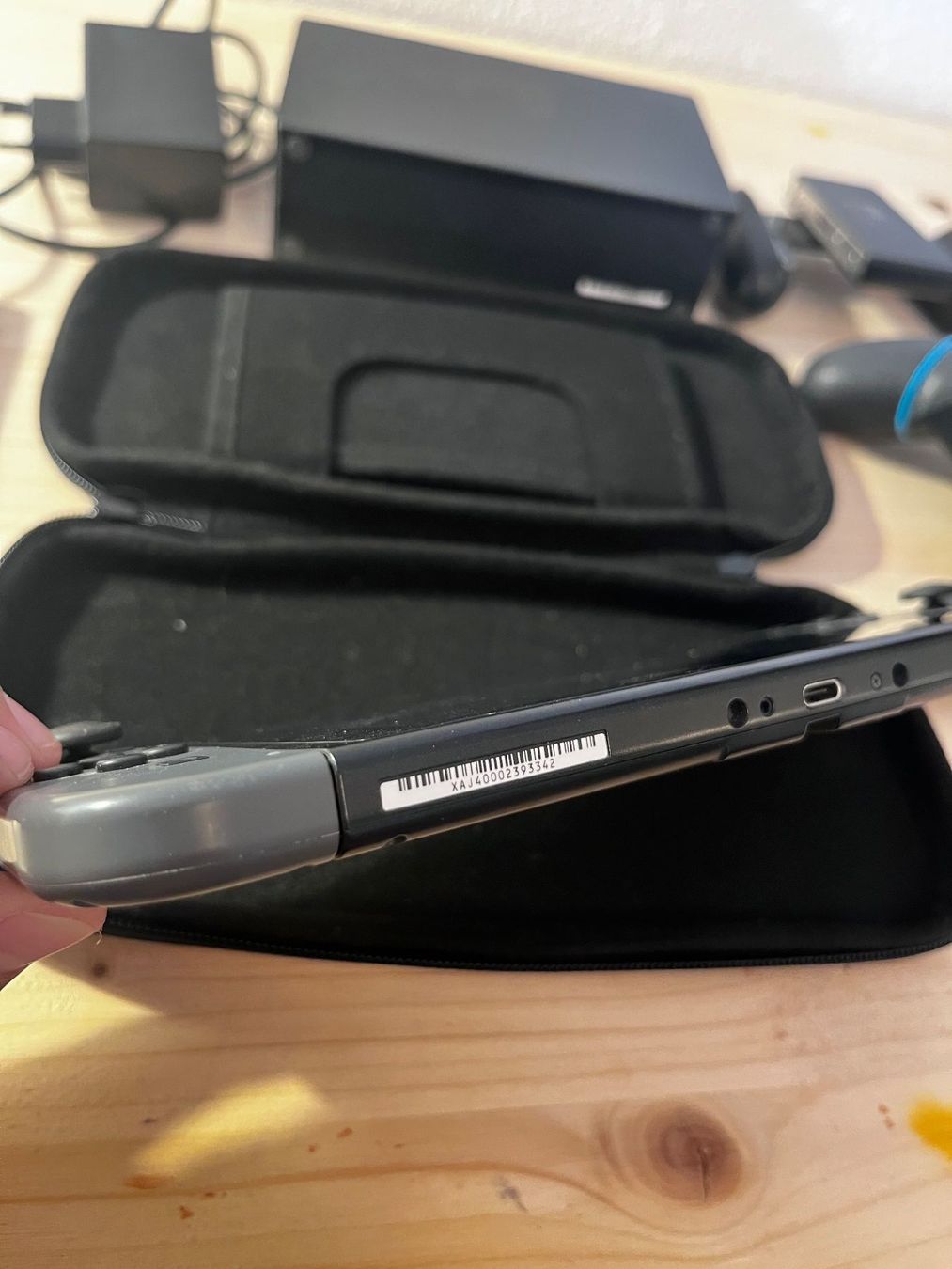 Nintendo Consoles: Nintendo Switch première génération – D'occasion à Lausanne par ant_68z8 3