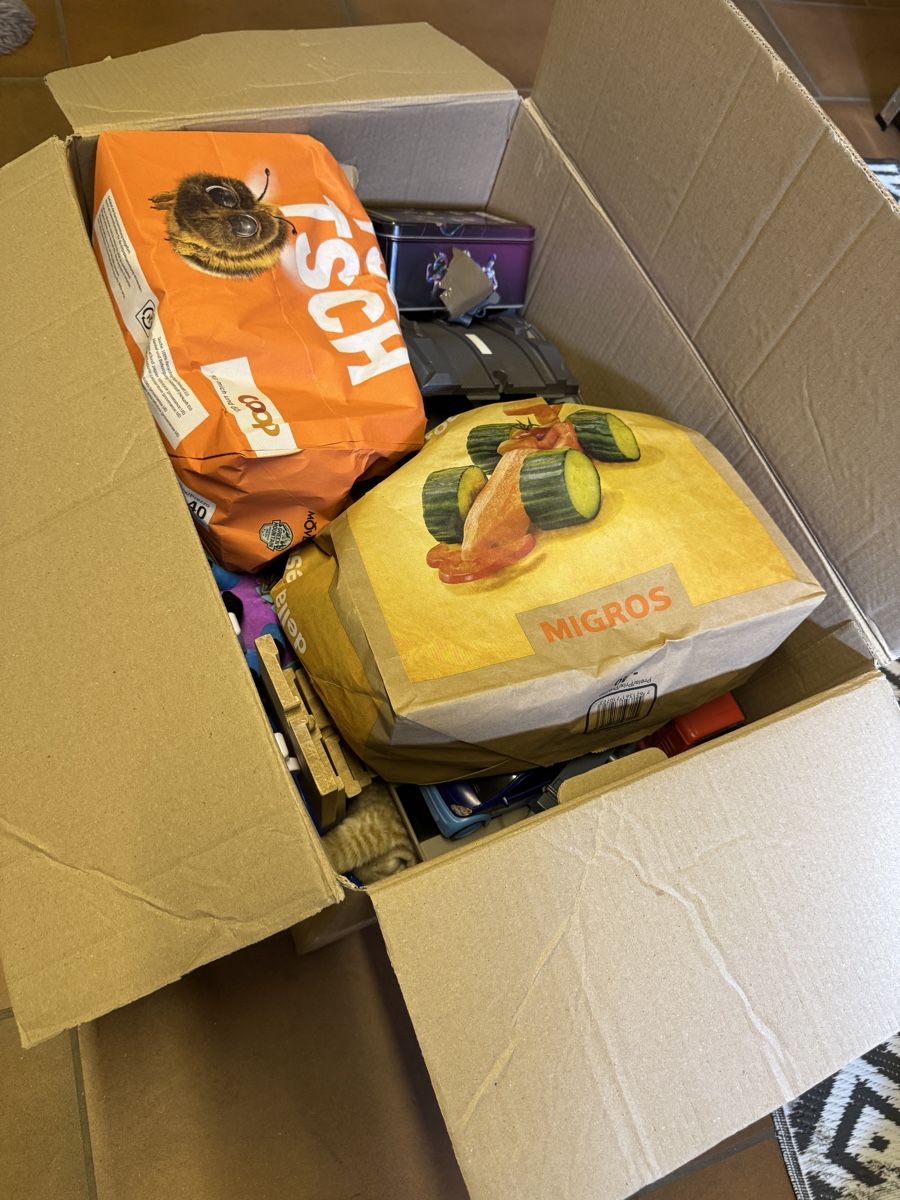 Giocattoli: Jumbo Box voll mit Spielsachen – Usato da Trimbach venduto da vik_5tqj 6