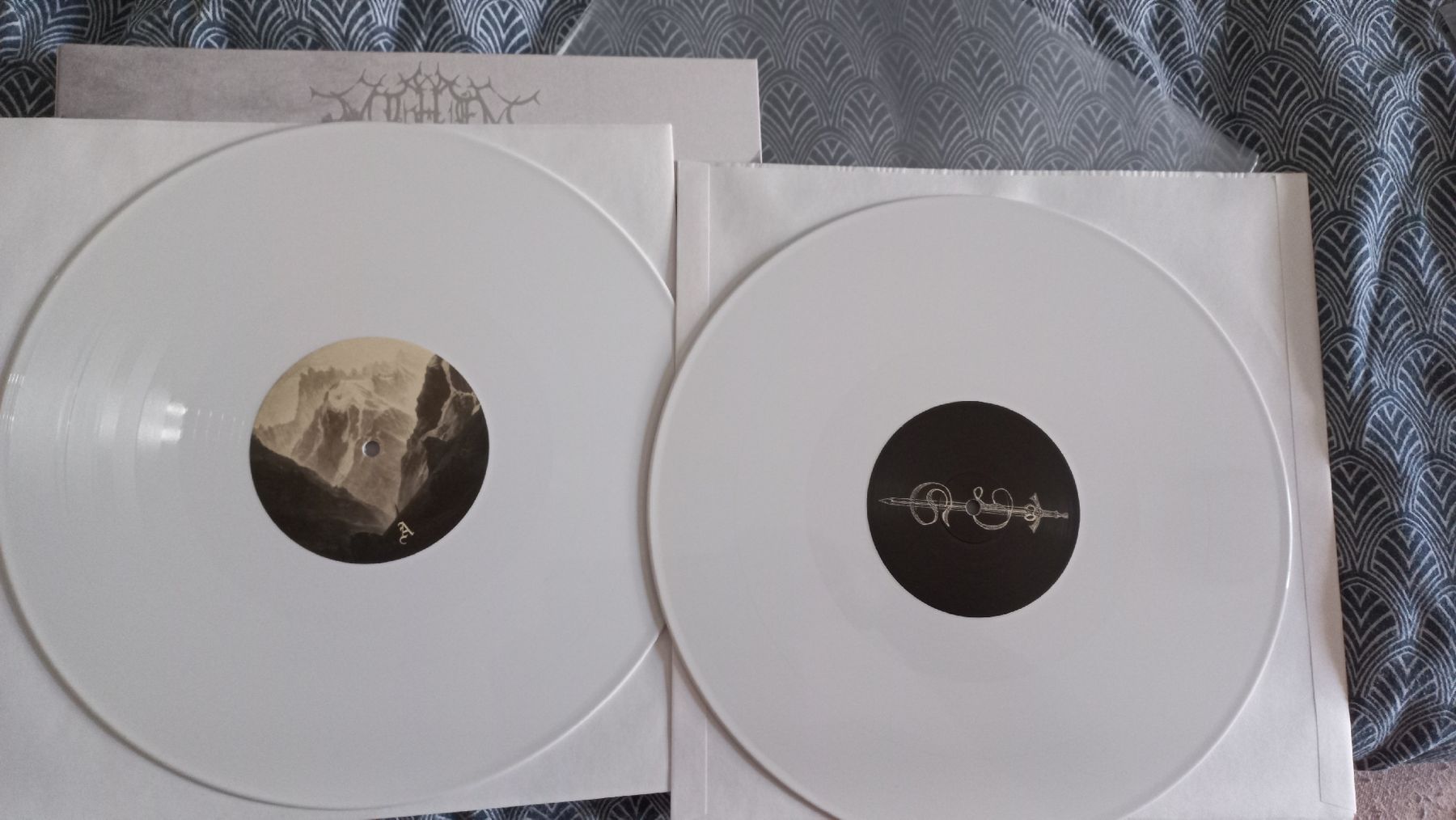 Schallplatten: Depressive Silence/Mightiest-Split 2× White Vinyl LP  – Gebraucht aus Olten von Donatello1984 2