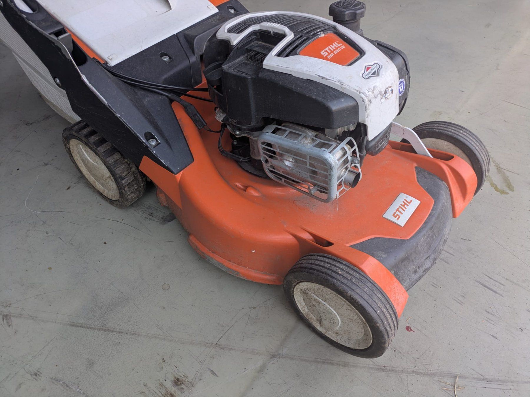 Stihl Tondeuses à gazon: Stihl Rasenmäher – D'occasion à Wallbach par 0brist 1