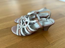 Tamaris Sandalen mit Absatz beige/rosa Gr. 38 guter Zustand