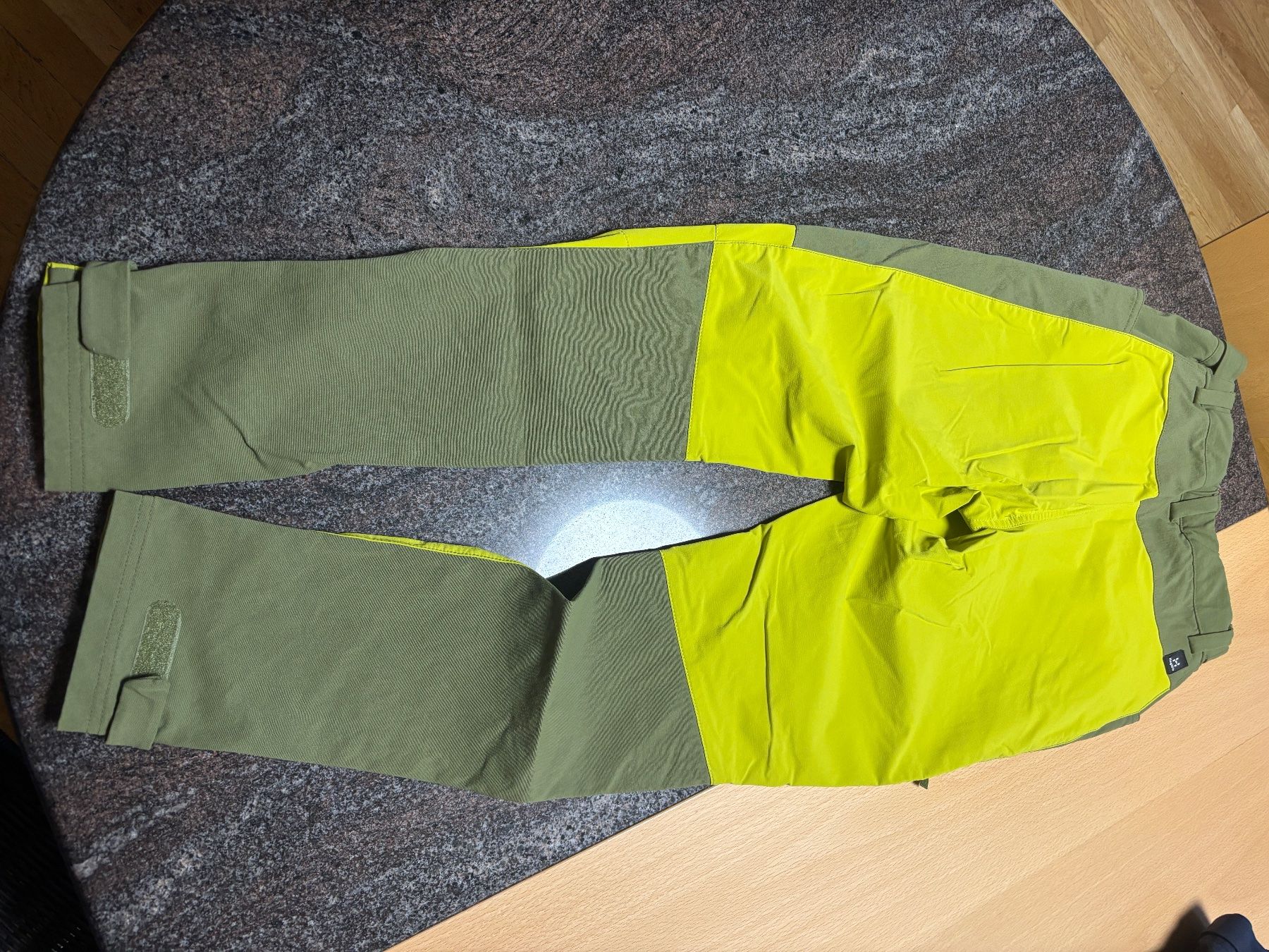 Haglöfs Pantaloni: Haglöfs Trekkinghose Gr.164 – Usato da Hasliberg-Hohfluh venduto da hasliberg79 1