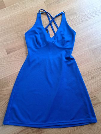 Sommerliches, blaues Minikleid mit gekreuztem Rücken, Gr.S