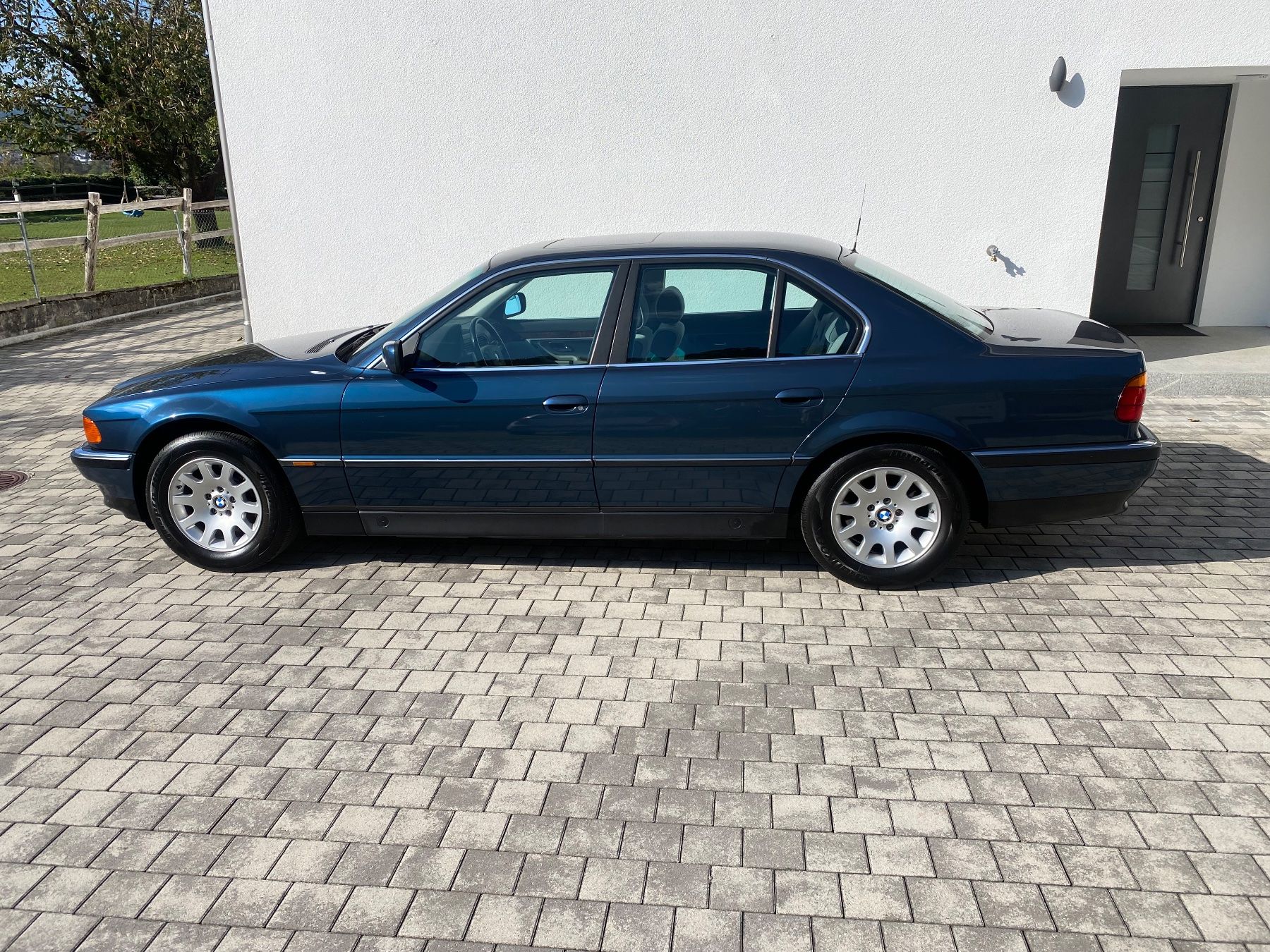 BMW Automobili: Bmw 728i Oldtimer – Usato da Schwaderloch venduto da z_g 3