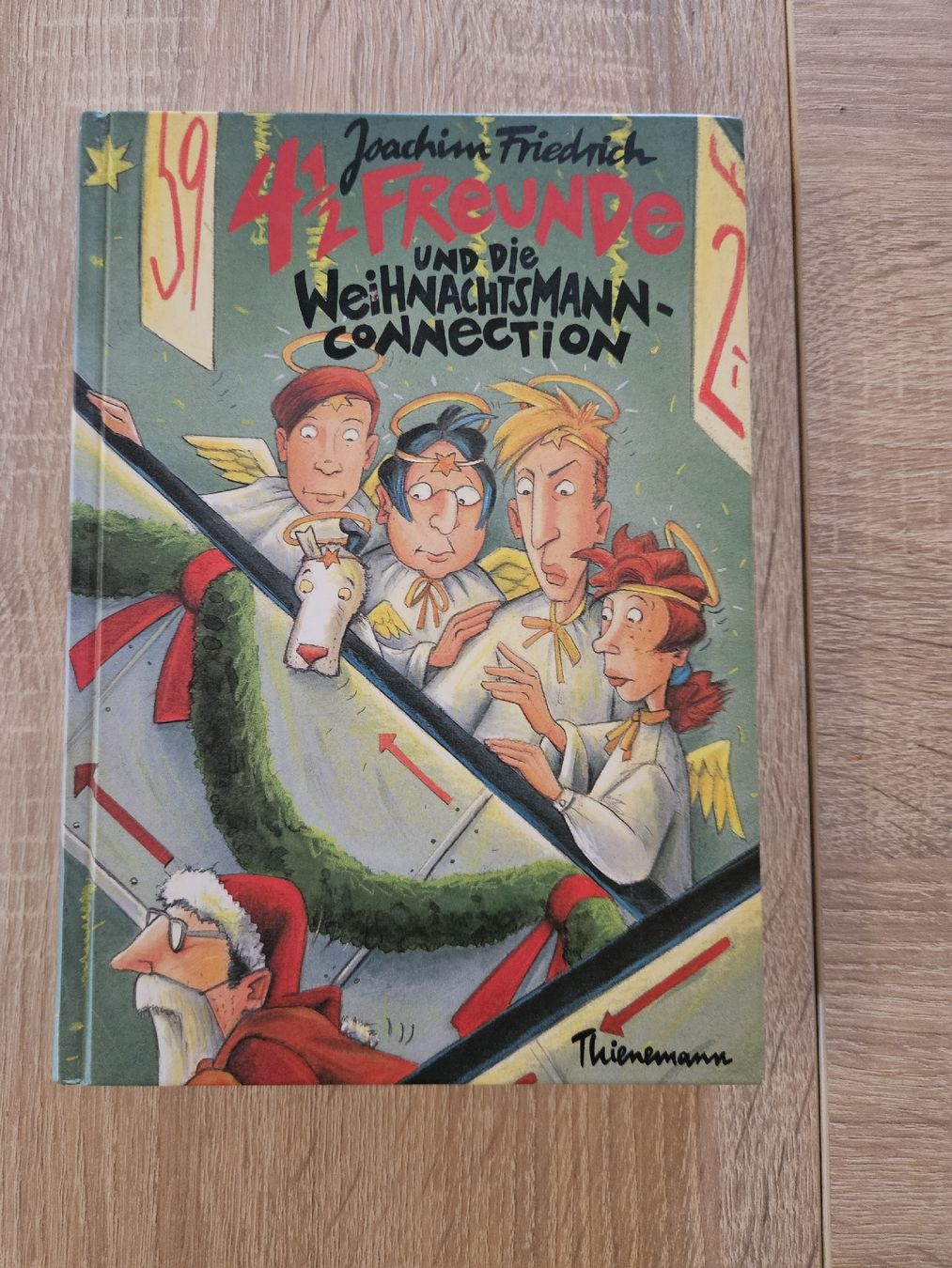 Libri: 4 1/2 Freunde und die Weihnachtsmann-Connection Kinderbuch – Usato da Ebikon venduto da SecondChance_byM