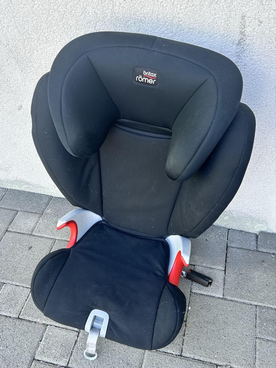 Britax Römer Seggiolini per auto: 2 Kindersitze von Römer Isofix – Usato da Wettingen venduto da Saltiness1971 1