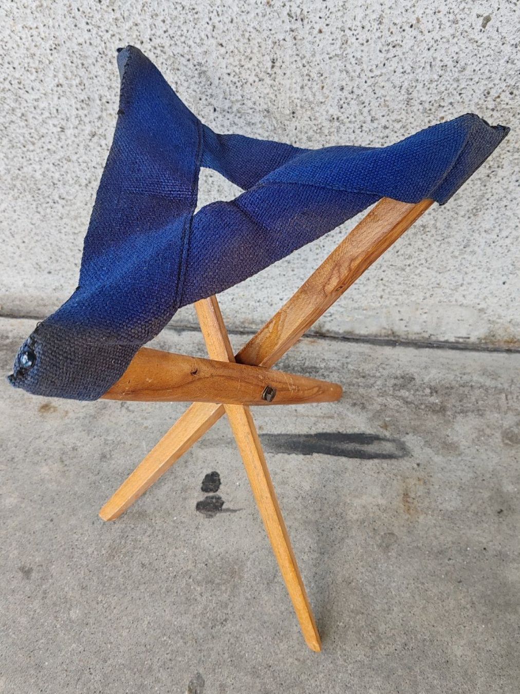 Tabourets: Dreibeinhocker / Campinghocker, mobiler Stuhl – D'occasion à Luzern par Lager6640 2