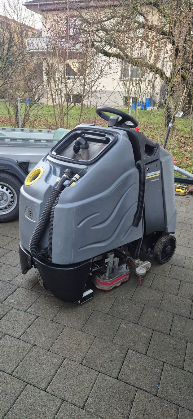 Kärcher Tutte le macchine: KÄRCHER Professional B95RS – Usato da Grenchen venduto da HzGr