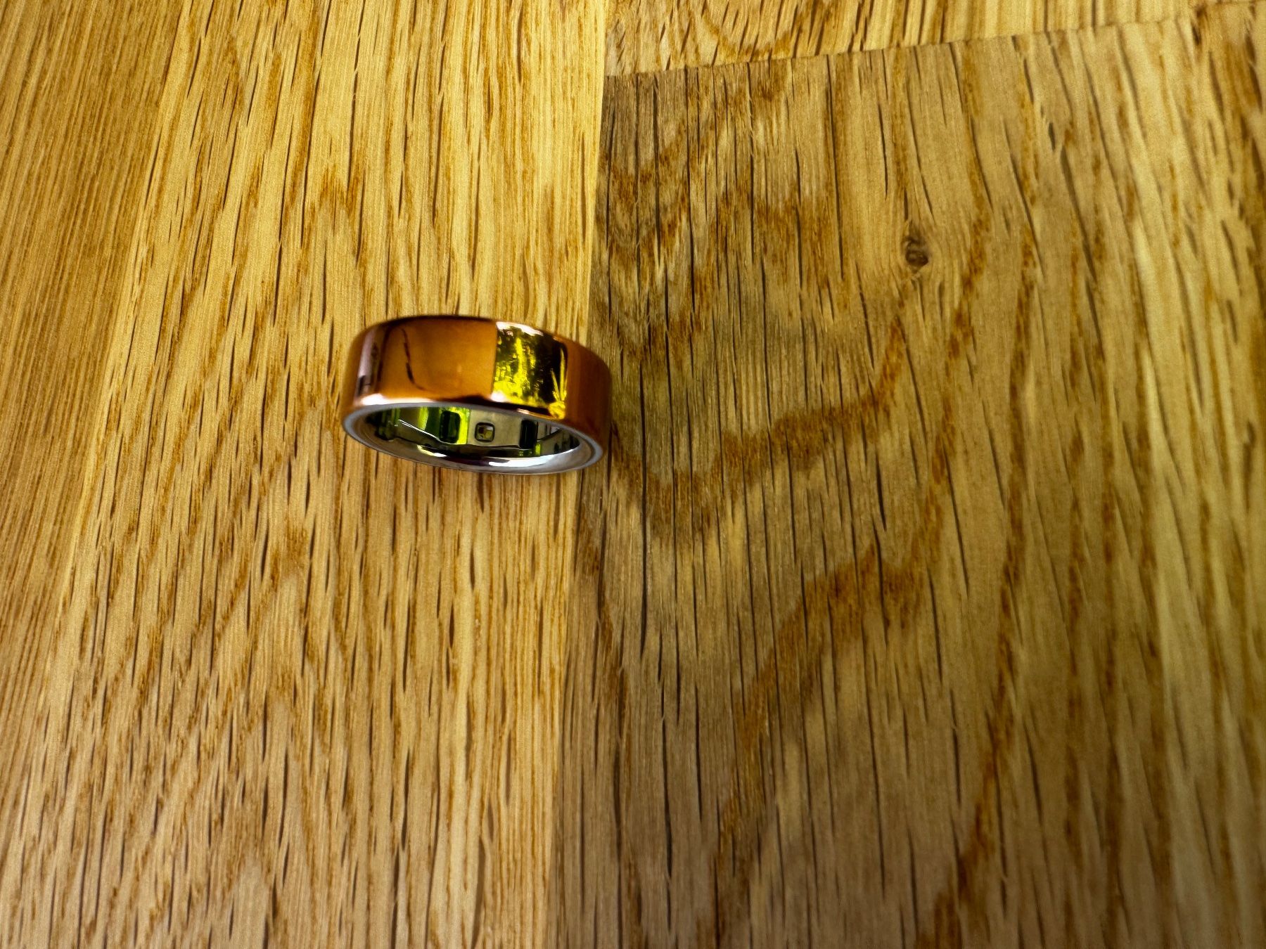 Oura Anelli: Oura Ring 4 Grösse 10 Rosegold mit Ladekabel – Usato da Unterengstringen venduto da Ikarus6 5