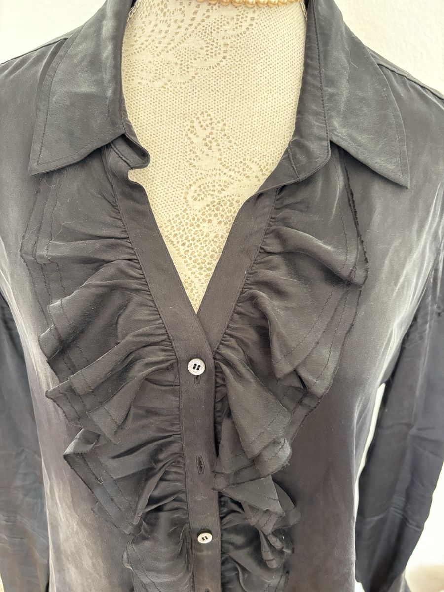 Blusen: Bluse Seide Gr. 38 – Gebraucht aus Winterthur von san_wd8j 1