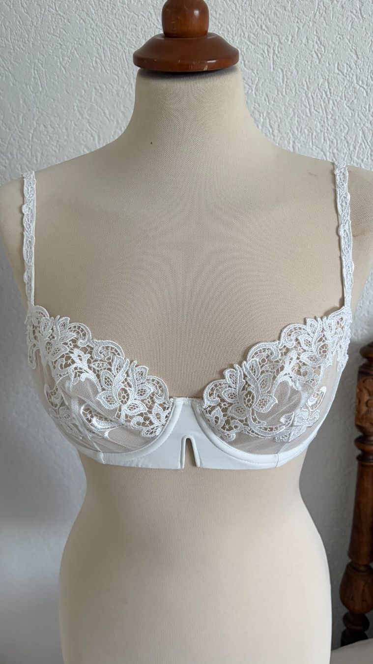 Lise Charmel Altra biancheria intima: BH Simone Perelle+Lise Charmel 80 B – Usato da Liestal venduto da aarroon