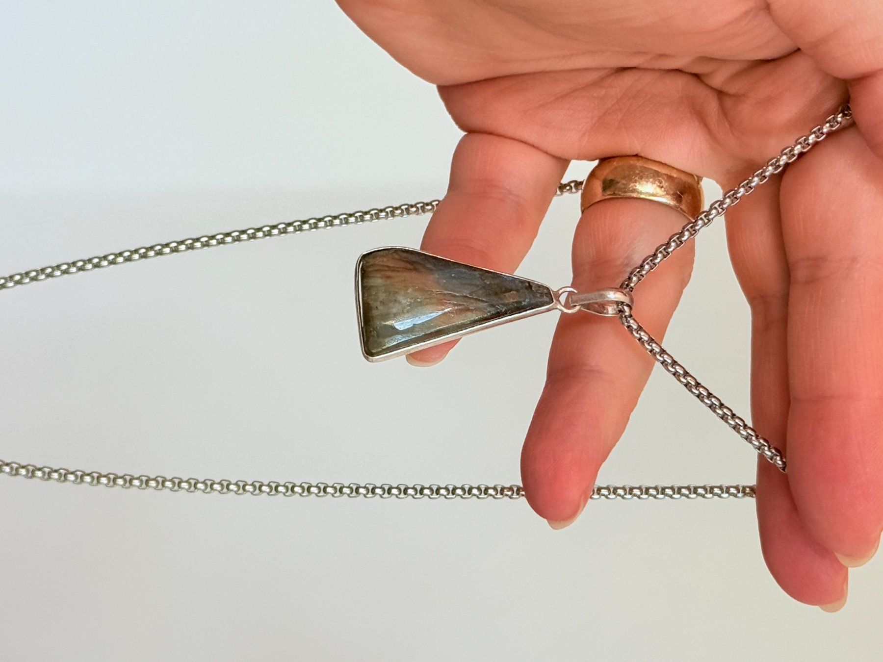 Colliers: Collier avec Labradorite – Neuf avec emballage d'origine à Genève par AWWA 9