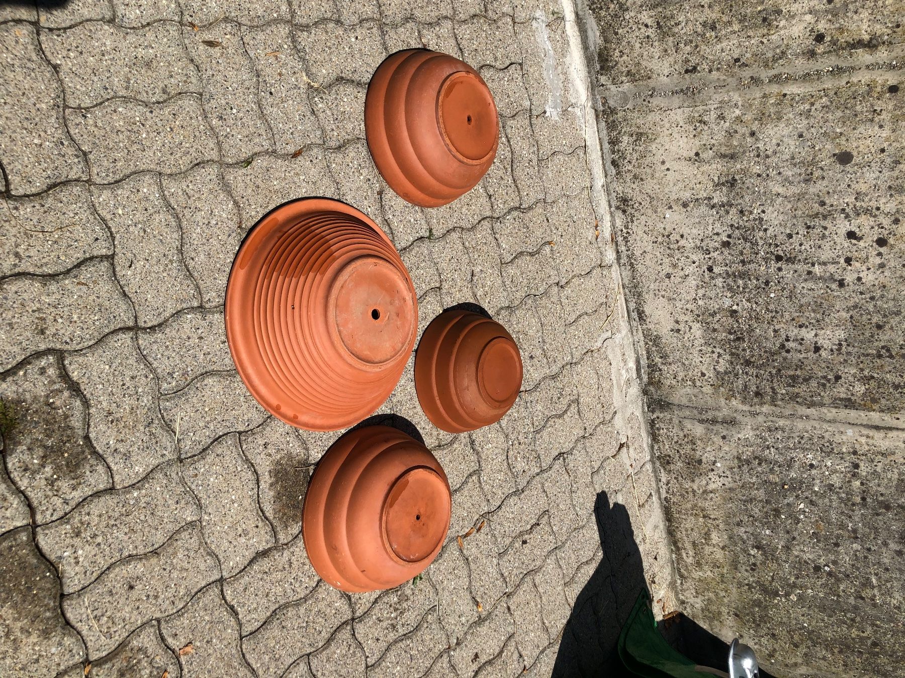 Blumentöpfe: Tonschalen – Gebraucht aus Burgdorf von  1
