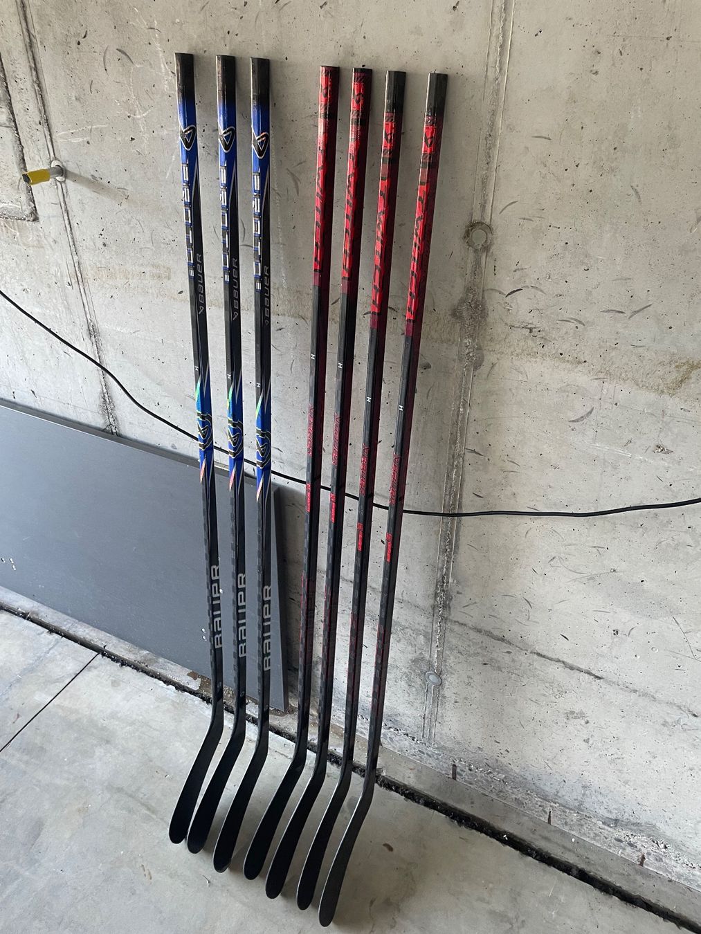 Bauer Bastoni & Pale: Bauer Eishockeystöcke, RECHTS – Usato da Dübendorf venduto da jus_d5c2 6