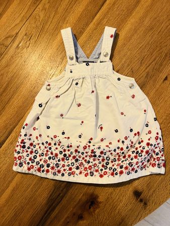 Tommy Hilfiger Latzkleid weiss mit Blumen Grösse 6-12M