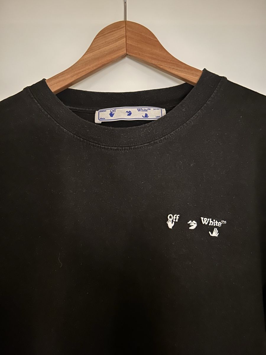 Off-White T-shirt: OFF-WHITE Small Logo Tee – Usato da Kandersteg venduto da StivieSmallz 4