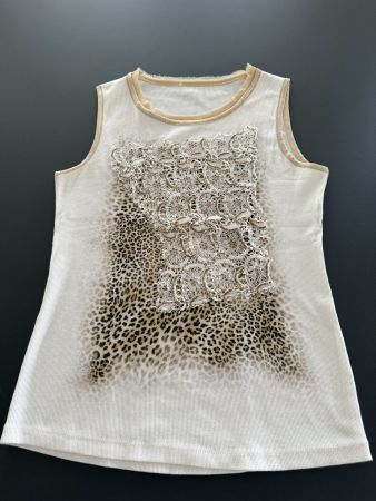Top in Weiss mit Animalprint vorne und hinten,  Gr. M