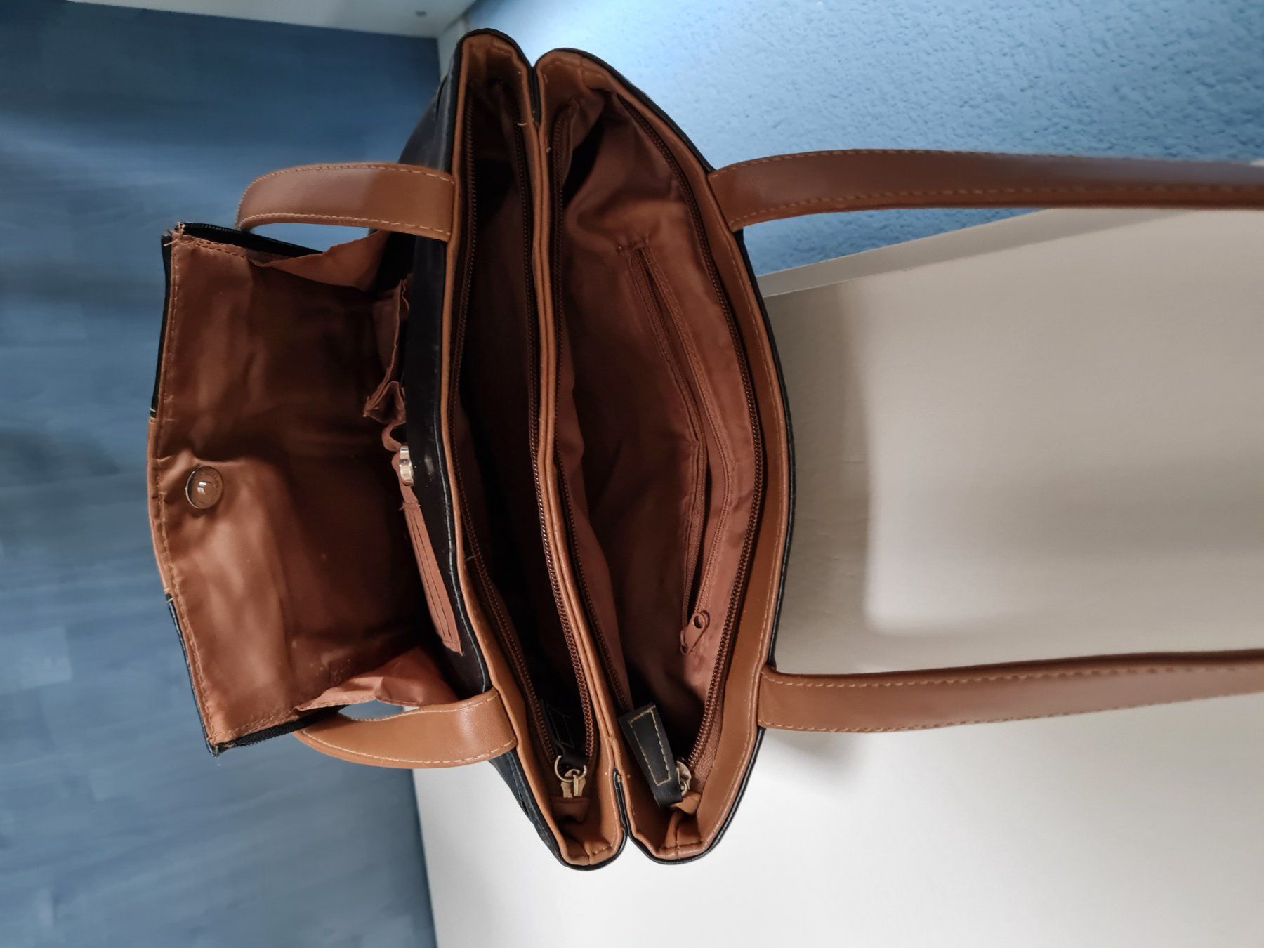 Borse da donna: Damen Umhängetasche Braun/Schwarze – Usato da Salez venduto da muss-ich-haben-02 2