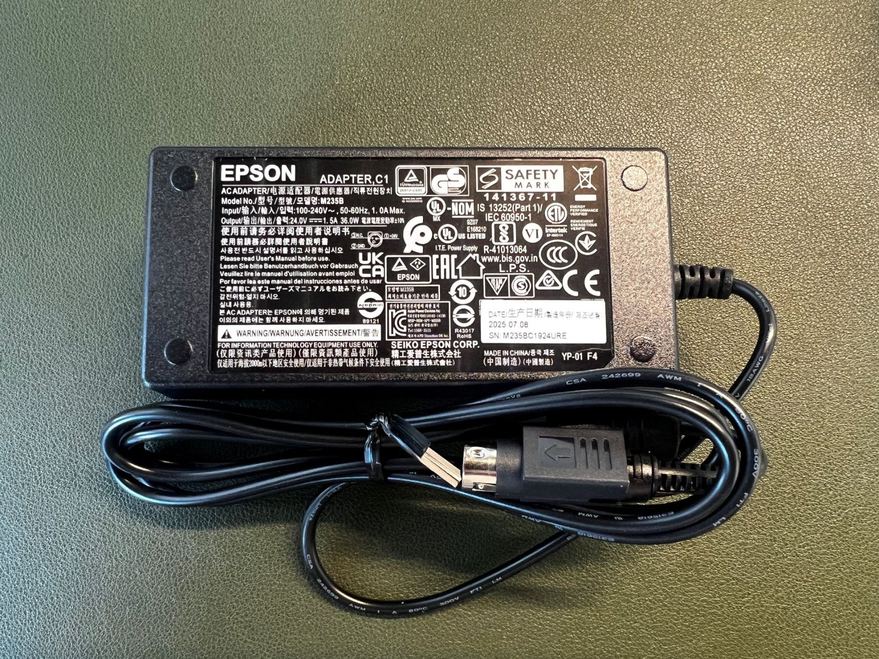 Laufwerke & Adapter: AC ADAPTER,C1 – Neu und originalverpackt aus Gossau ZH von OrderflowAG