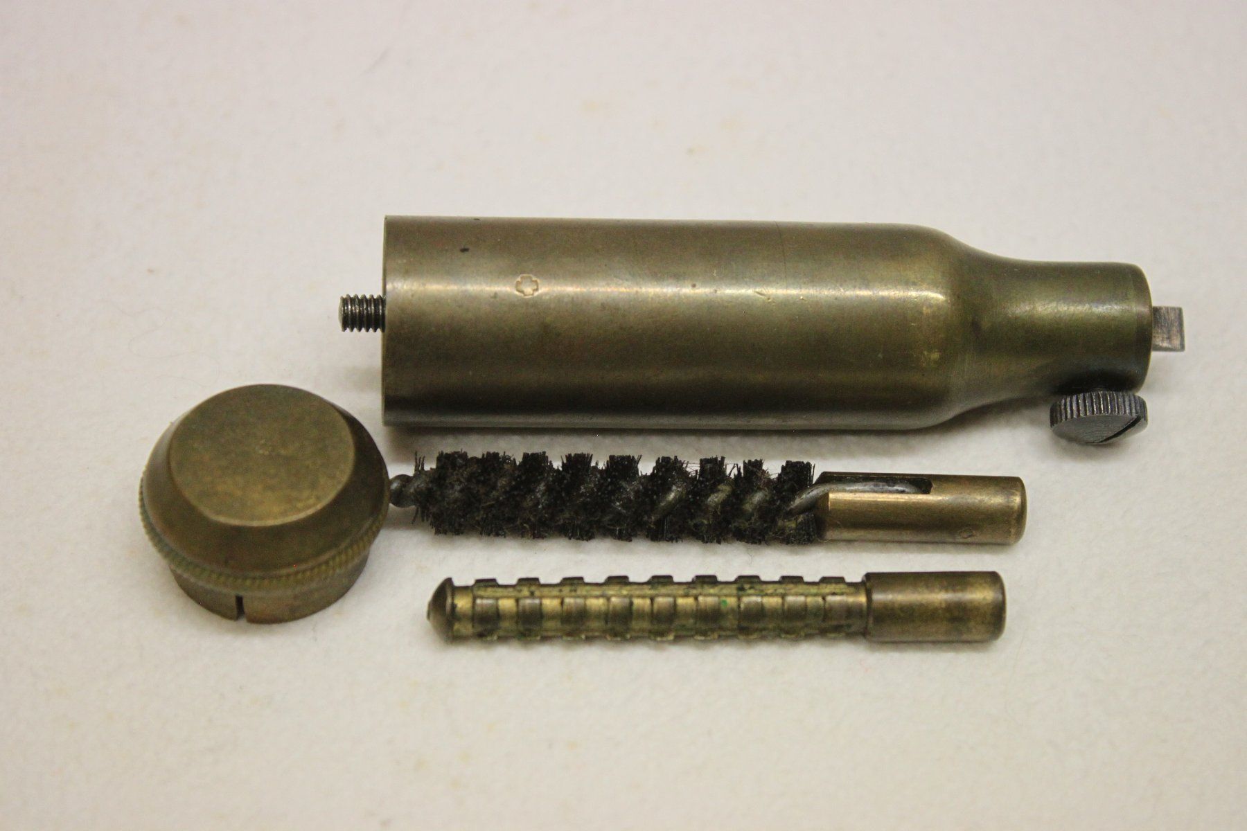 Schweizer Armee Tutti gli attrezzi: Putzzeug Revolver 7.5 mm – Usato da Thun venduto da Amye