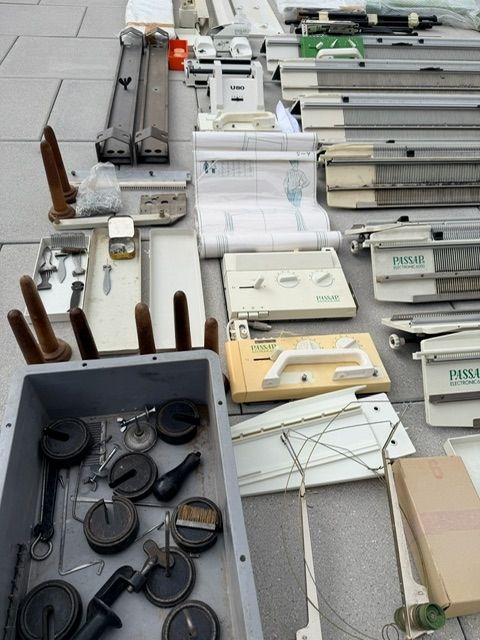 Tutte le macchine: Strickmaschine Passap Konvolut plus Zubehör – Usato da Plons venduto da Zimpfer 6
