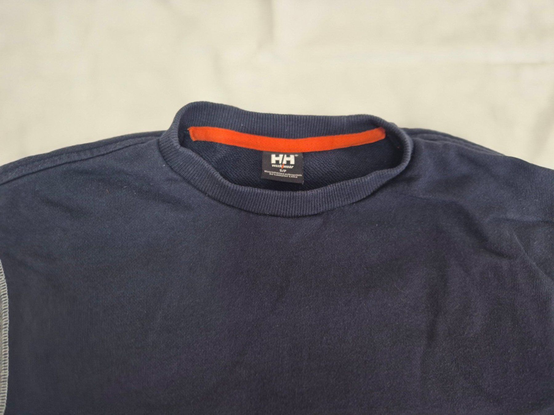 Helly Hansen Pullover & Sweatshirts: Pullover Helly Hansen – Gebraucht aus Domat/Ems von palfier14 2