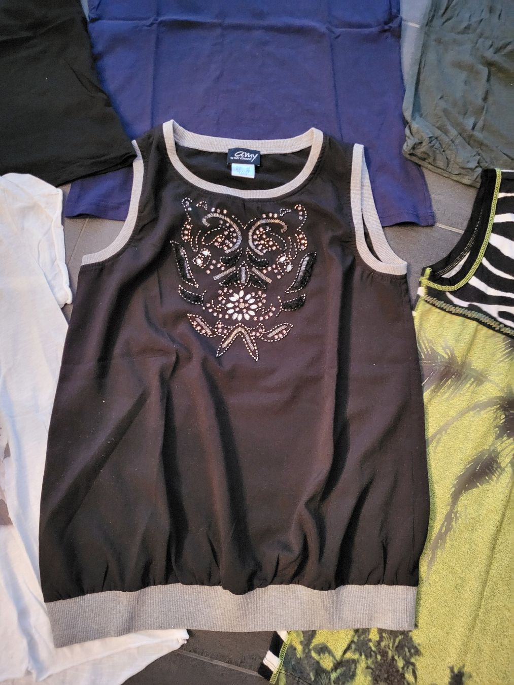 Lotti di vestiti: T-Shirt Set Gr. 38 – Usato da Matzendorf venduto da hauli2 1