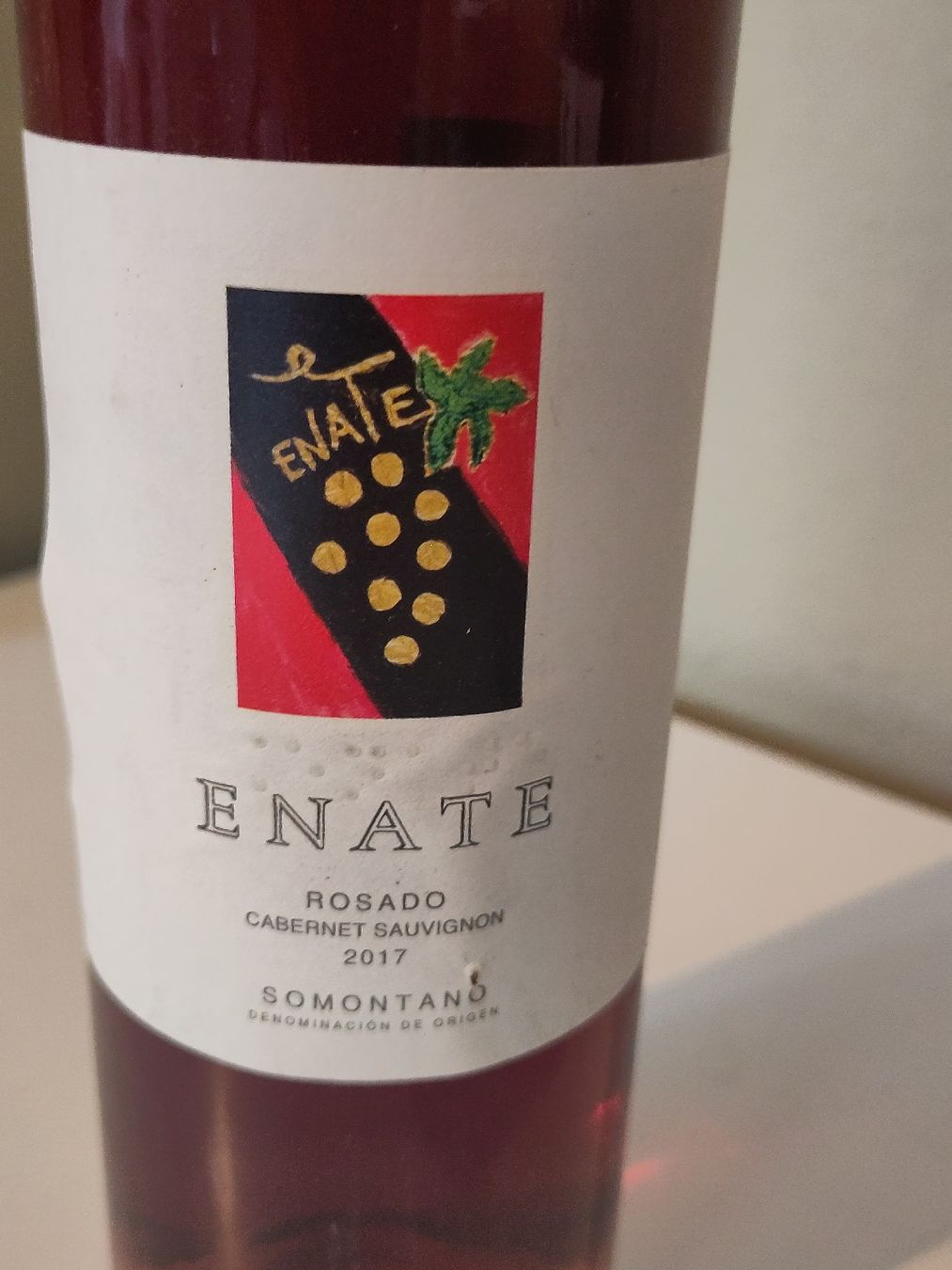 Vino: 4 FL. "ENATE" Rosado Cabernet Sauvignon 2017 – Nuovo (secondo la descrizione) da Basel venduto da Morgenmuffel 2