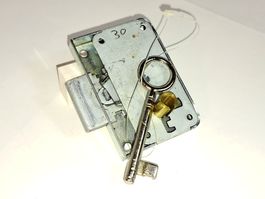 1 Möbelschloss ESA normal mit Schlüssel, DM3cm (LOT555#MBS3)
