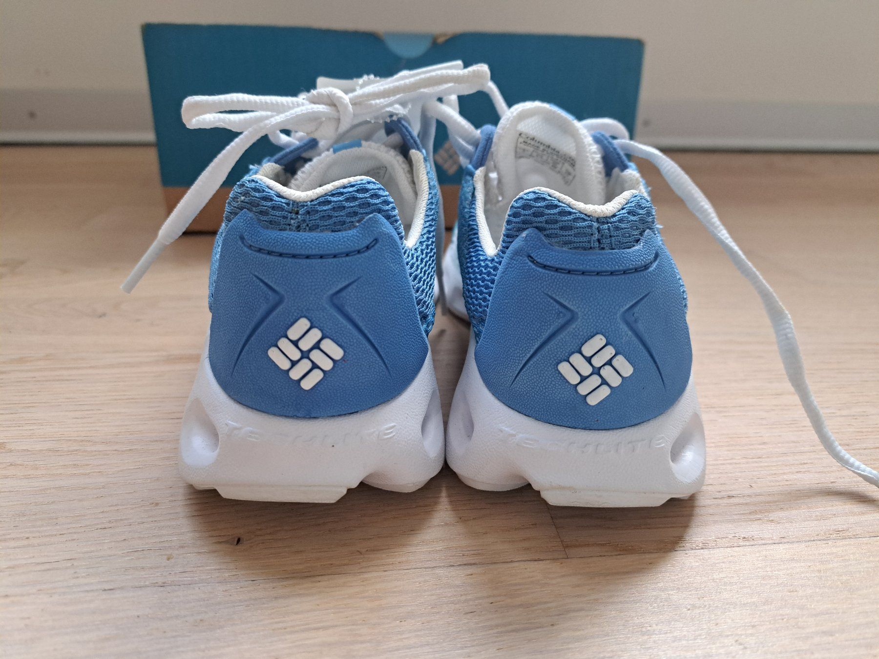 Columbia Scarpe da donna: neue leichte Columbia Sneaker, Gr. 40 – Nuovo e nell'imballaggio originale da Zürich venduto da jenxx 2
