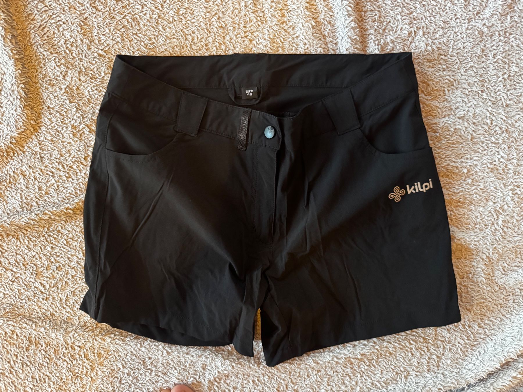 Kilpi Hosen: Kilpi short gr 40 – Gebraucht aus Ovronnaz von Etagne68 2