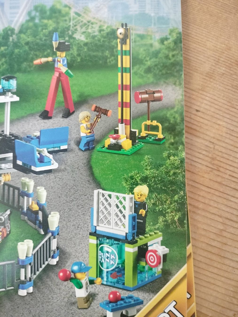 Lego Jouets: Lego Creator Expert 10244 Fairground Mixer ab 1.- – D'occasion à Wil SG par RoyalBricks 9