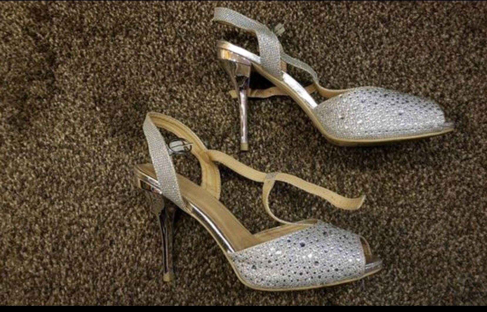 Scarpe da donna: Schuhe Gr.40 Swarovski – Nuovo (secondo la descrizione) da Schöfflisdorf venduto da CrRG21