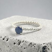 Feiner Silber Ring 925 mit Saphire Grösse 57